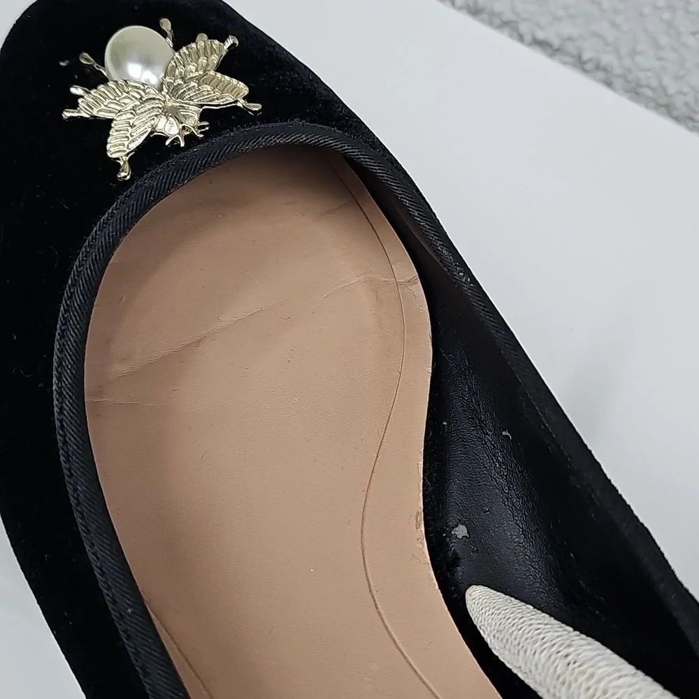 Zara Beetle Embelished Velvet Faux Pearl Ballet Flats in Black